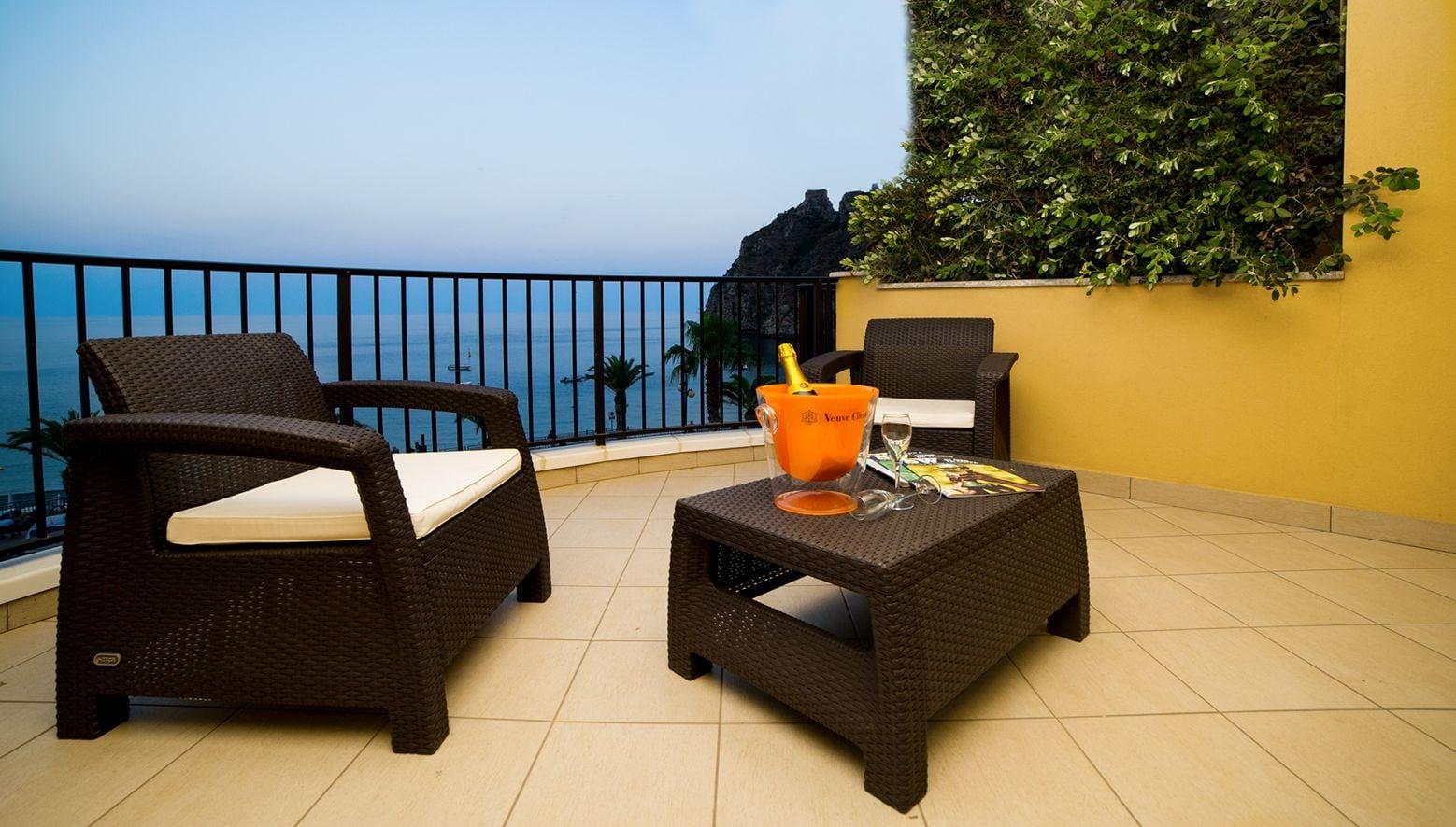 Elihotel SantʼAlessio Siculo Buitenkant foto