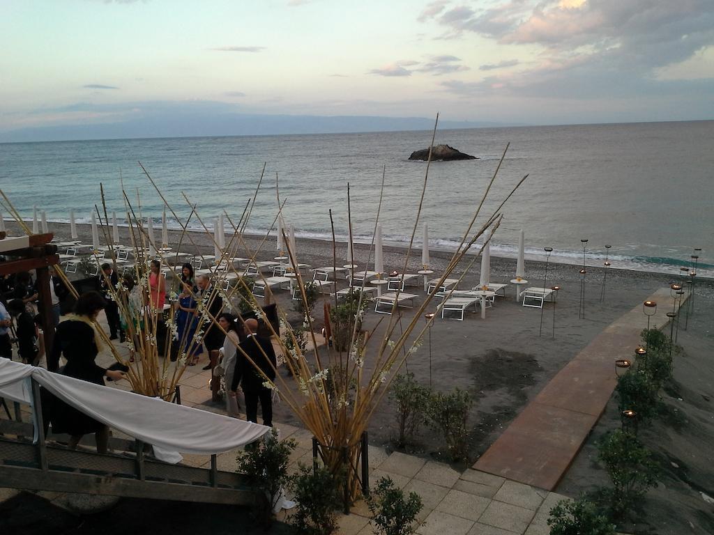 Elihotel SantʼAlessio Siculo Buitenkant foto