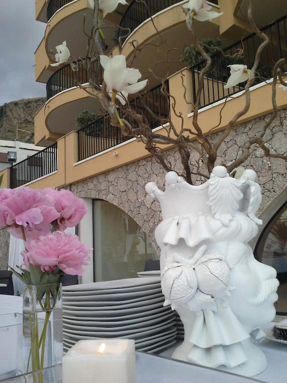 Elihotel SantʼAlessio Siculo Buitenkant foto