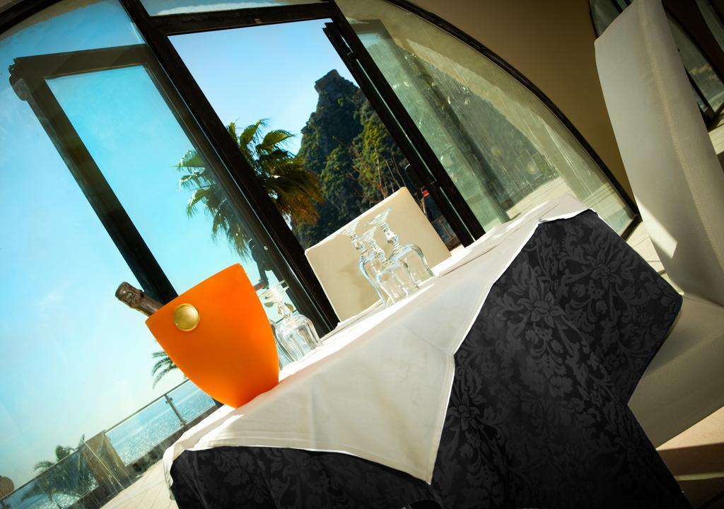 Elihotel SantʼAlessio Siculo Buitenkant foto