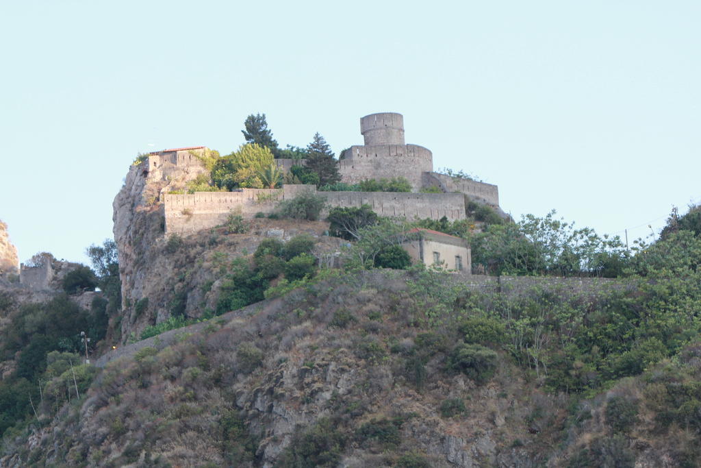 Elihotel SantʼAlessio Siculo Buitenkant foto