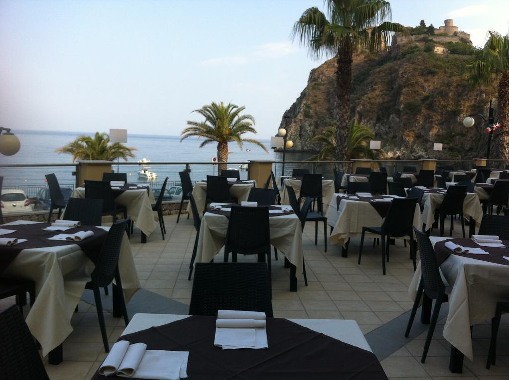 Elihotel SantʼAlessio Siculo Buitenkant foto