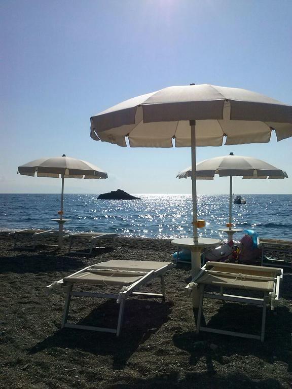 Elihotel SantʼAlessio Siculo Buitenkant foto