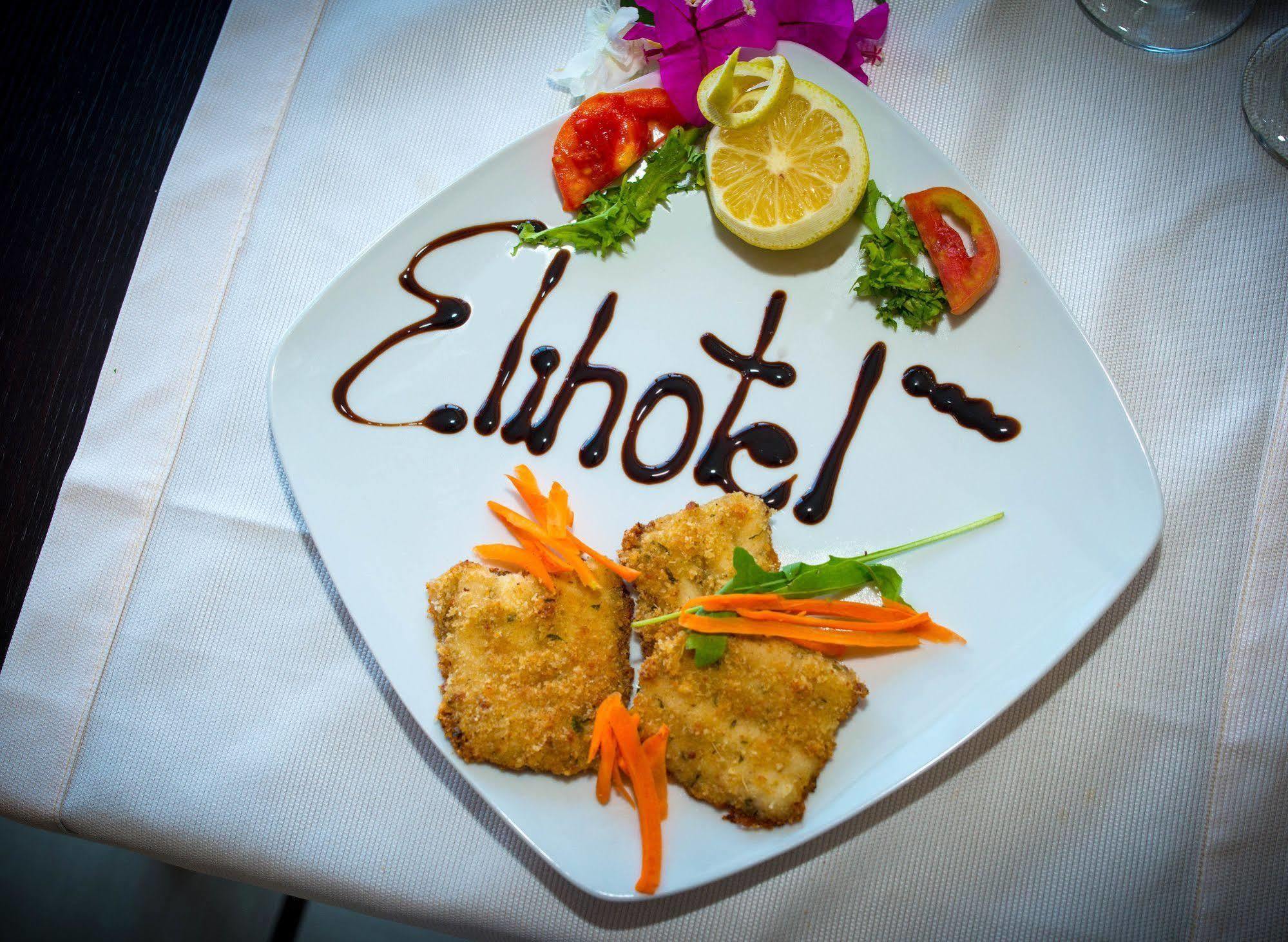 Elihotel SantʼAlessio Siculo Buitenkant foto